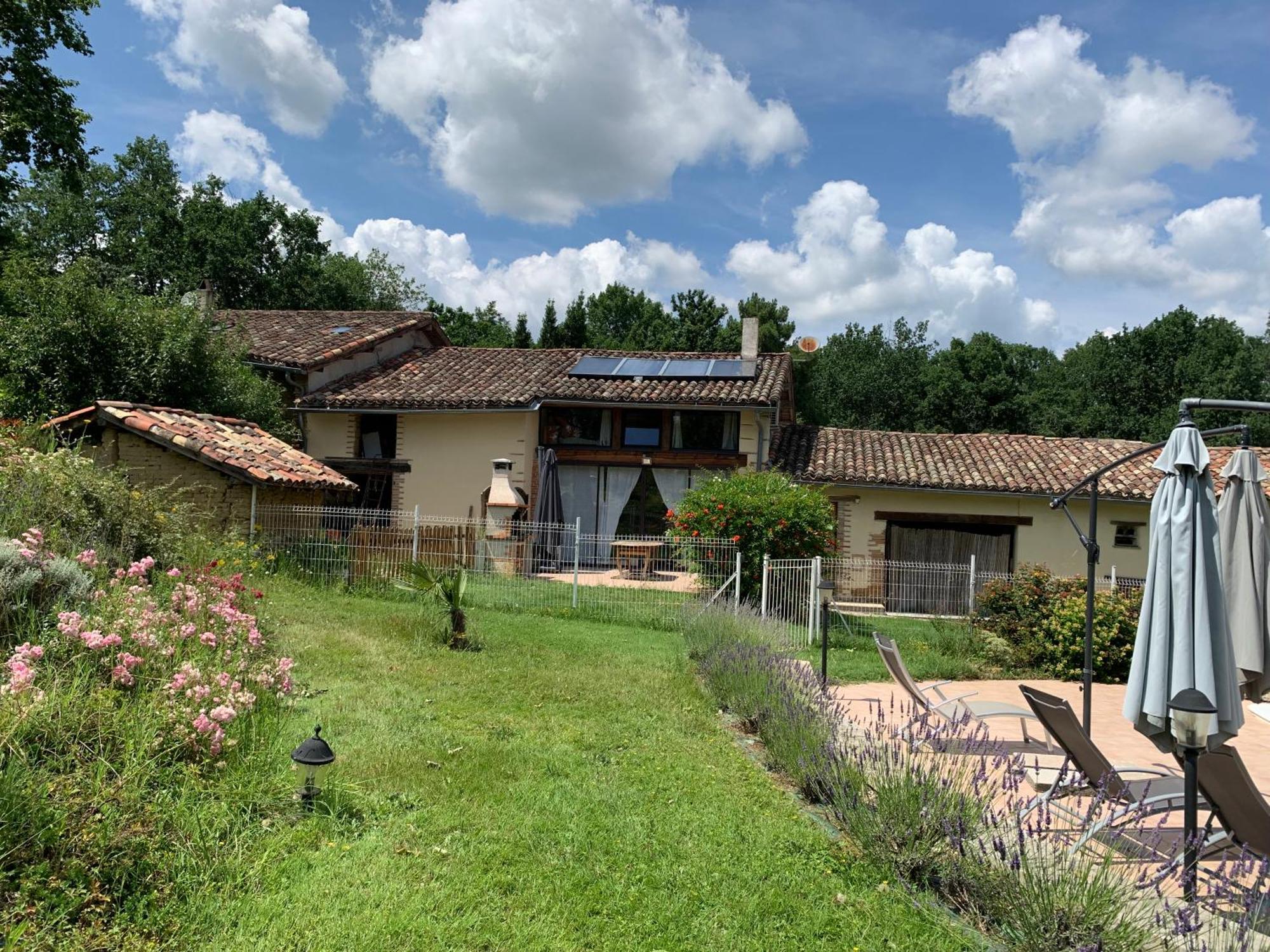 Gite Bois Et Senteurs Villa Lafrançaise Exterior foto